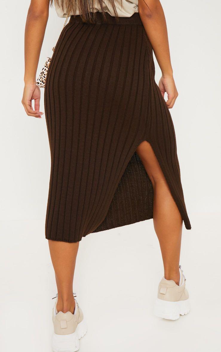 Knitted midi skirt pretty little thing top