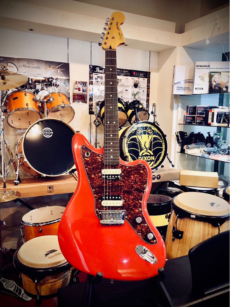 Squier jaguar top fiesta red