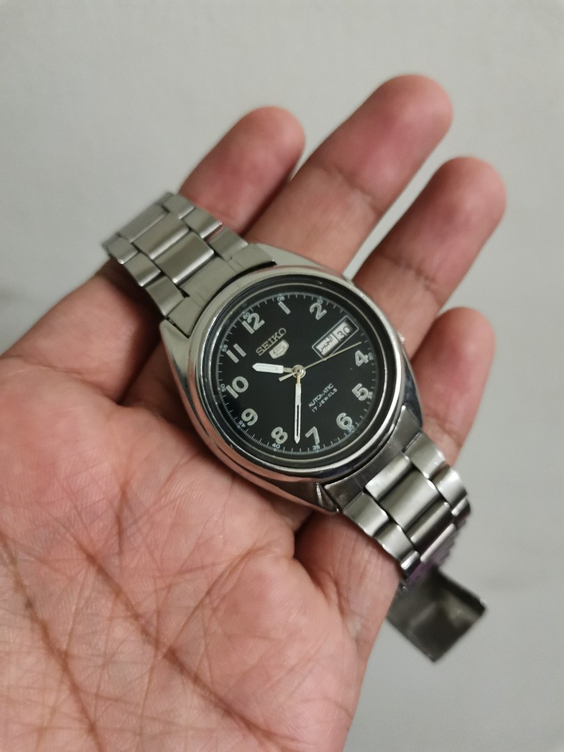 Seiko 5 7009-4040, Men's Fashion, Watches & Accessories, Watches on  Carousell