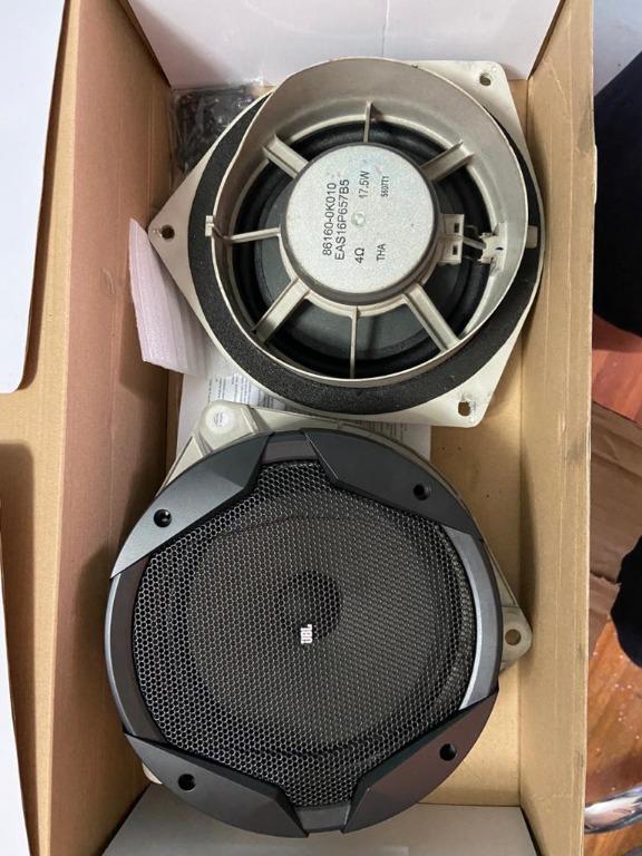 Stock Toyota Fortuner 6 Speakers (2 Front, 2 Rear and 2 Separates