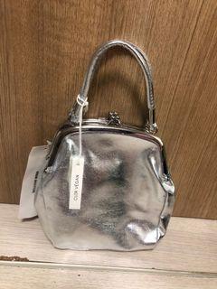 urban outfitters side bag