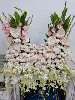 urn flower arrangements