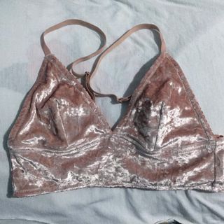 (Category: ) located in . Submitted by tin.adl (Listing ID 1039120894, Image 1). Description: .