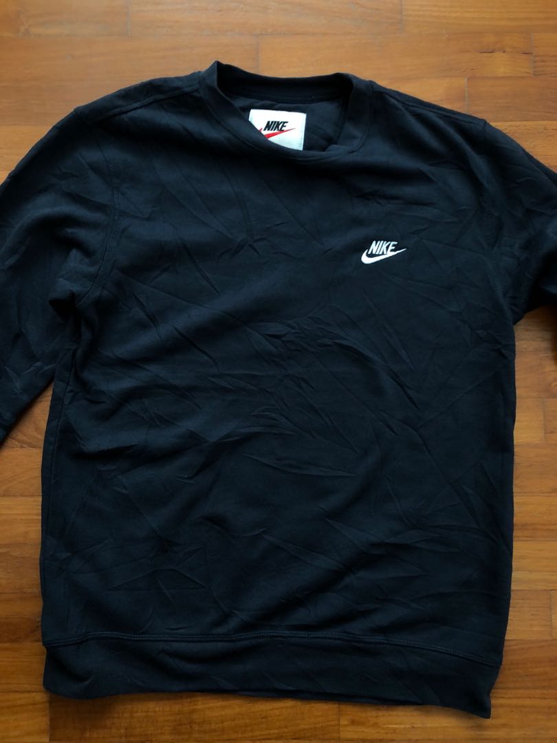 navy nike sweatshirt