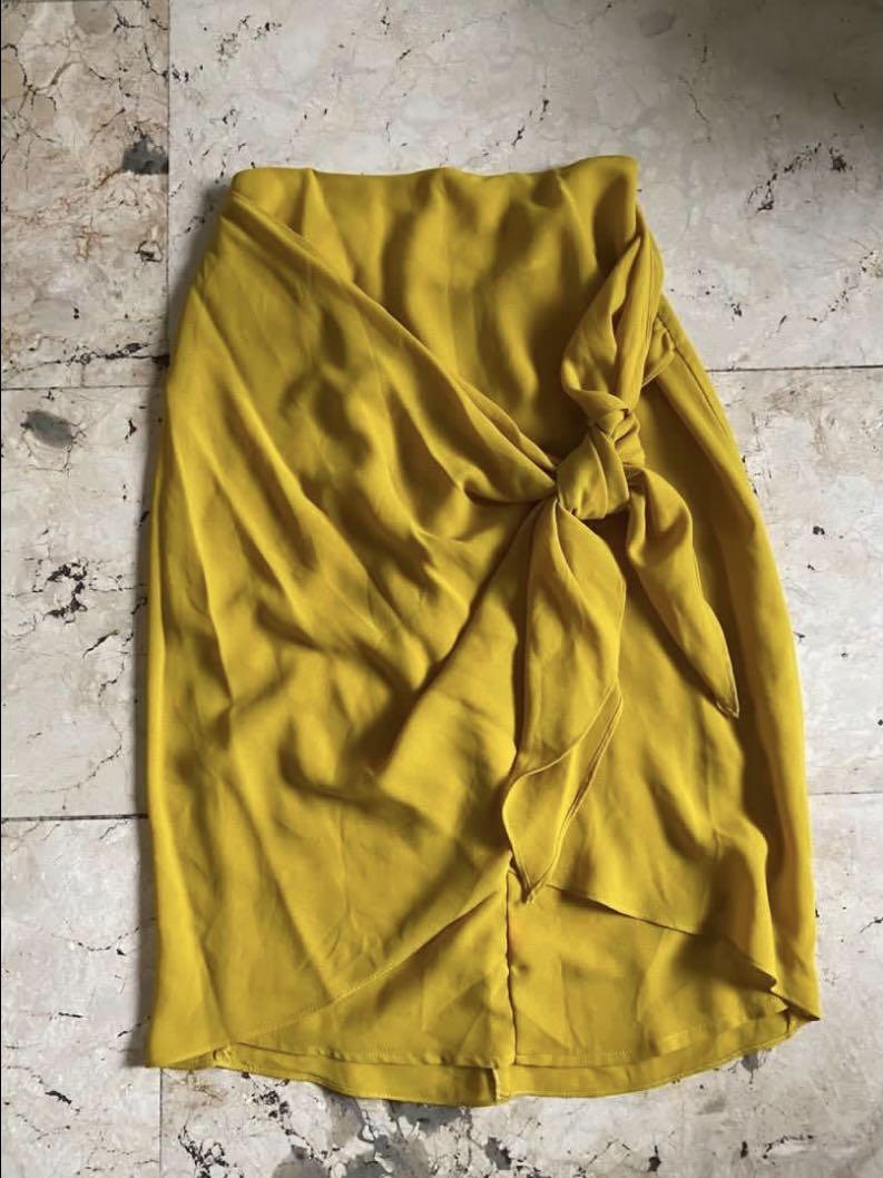 Zara Mustard Yellow Wrap Knot Skirt Women s Fashion Bottoms