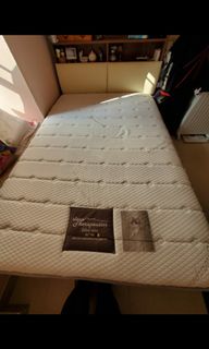 （分類：）位於 。 由 hm_treasure 提交（商品編號 1045551102，圖片 1）。簡介： 。