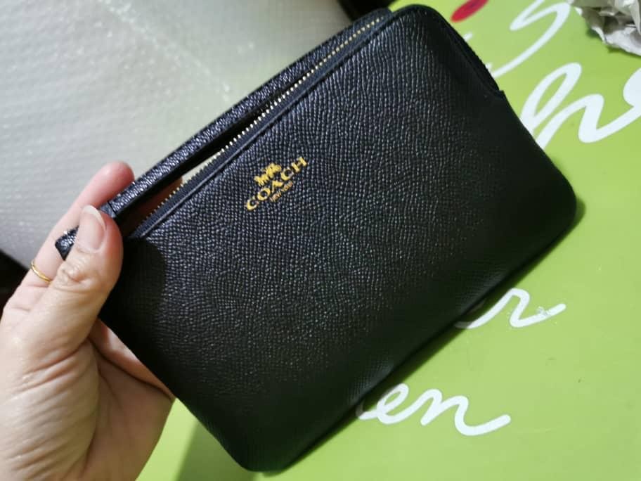 Coach f58032 corner zip wristlet 2025