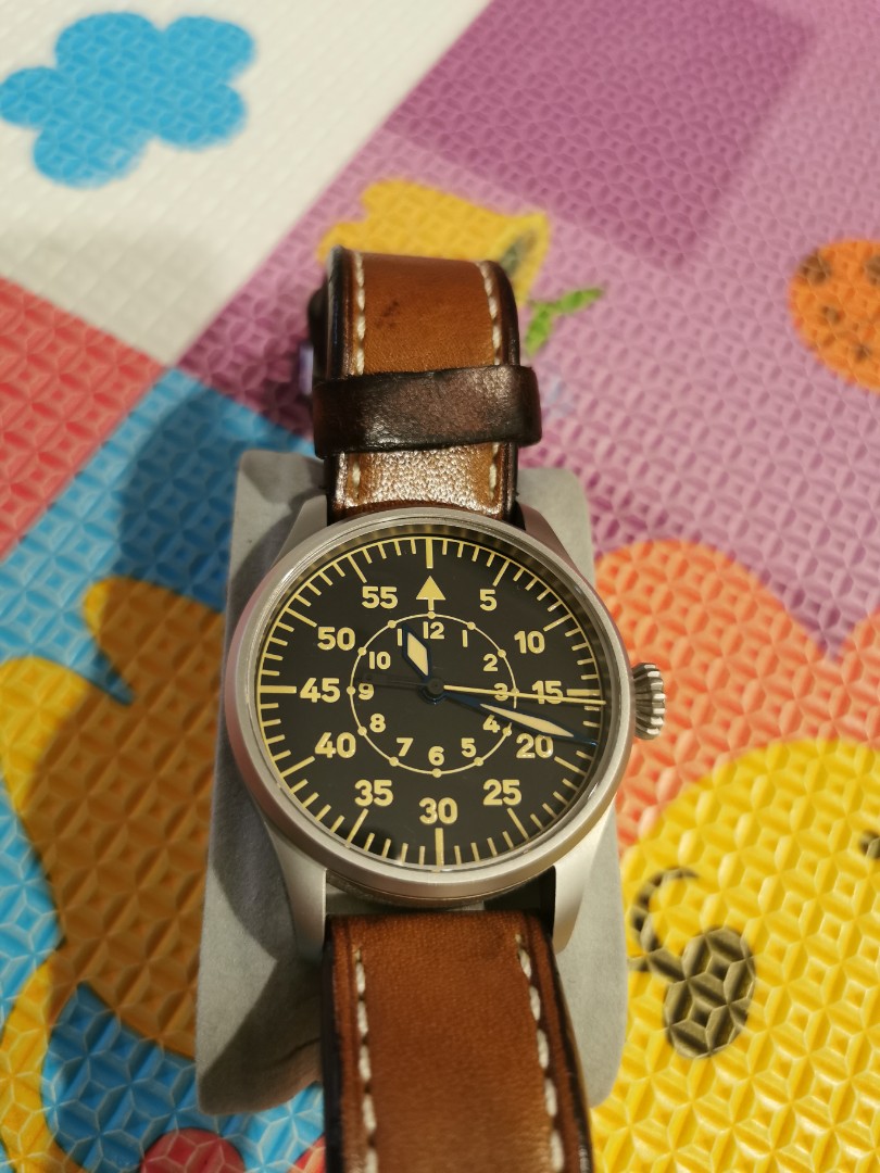 Dekla 2024 pilot watch