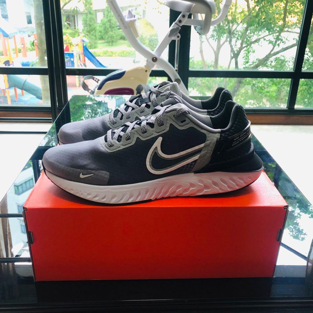 nike legend react wolf grey