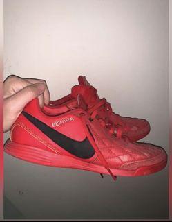 Nike Ronaldinho Futsal Shoes, Sports 