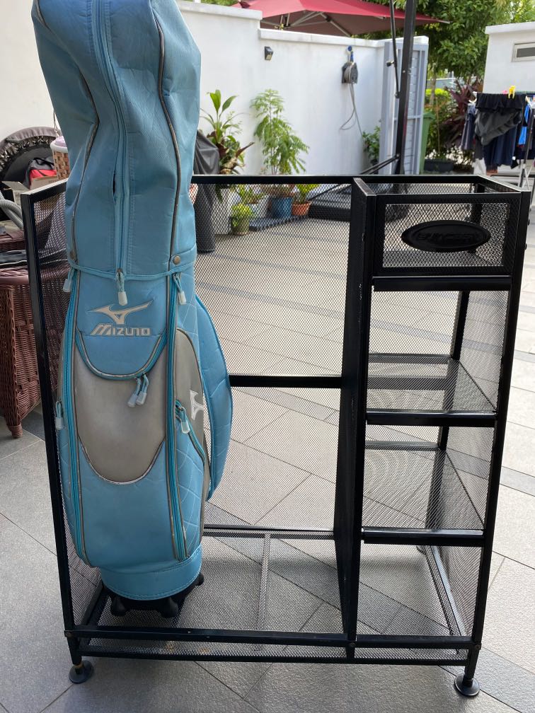 Suncast golf bag organiser rack, Sports Equipment, Exercise & Fitness