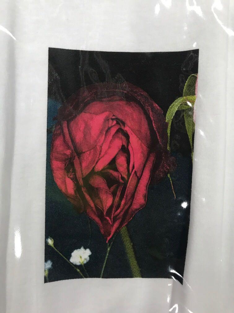 Supreme araki rose outlet