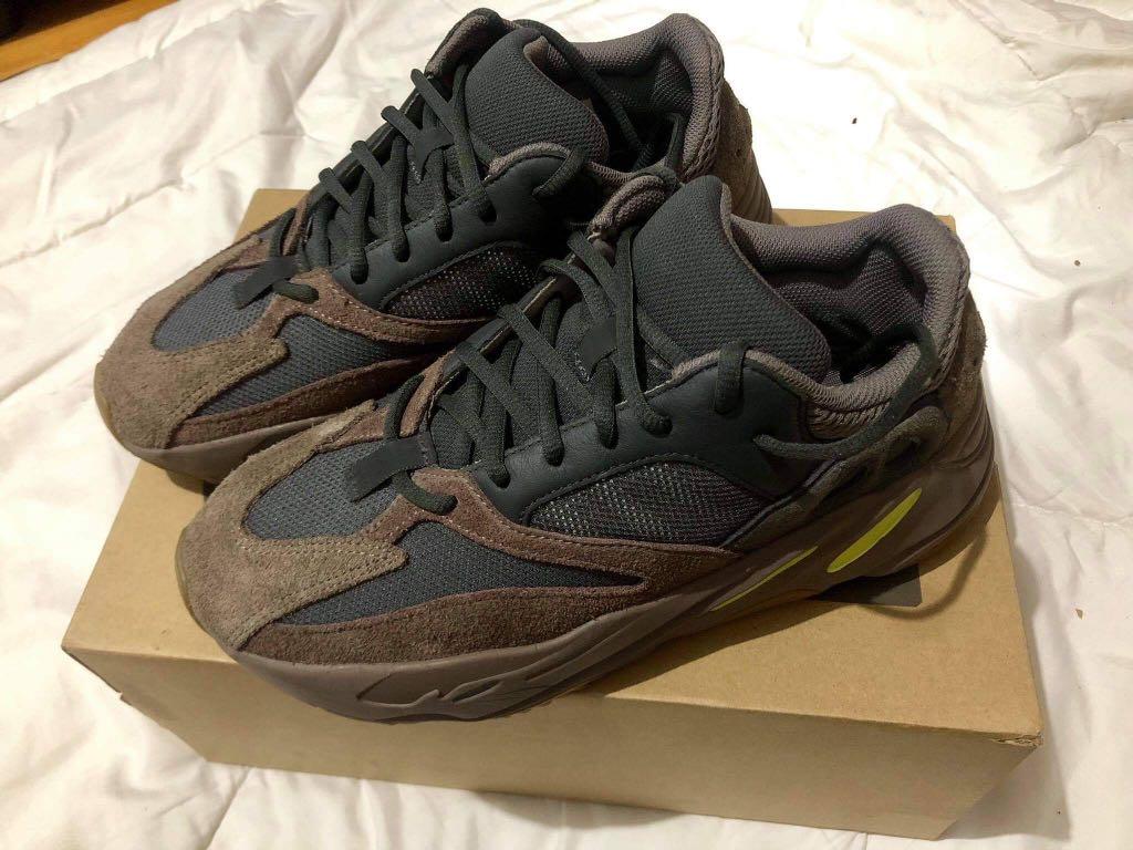 yeezy 700 mauve wallpaper