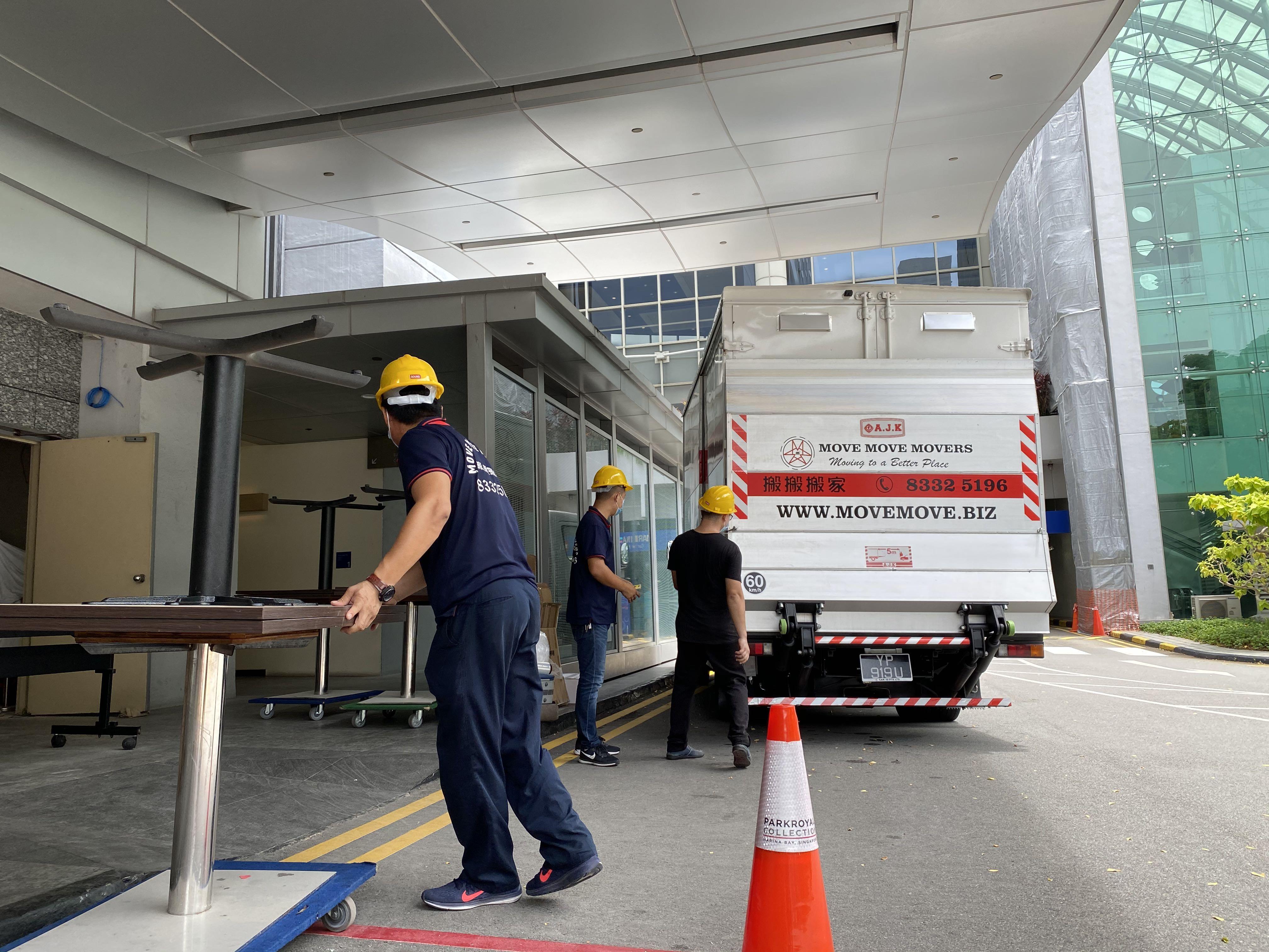 🥇BEST MOVERS SERVICE SG ——— MOVE MOVE MOVERS HOUSE MOVING SERVICES / FURNITURE DISPOSAL SERVICES / STORAGE / DISMANTLE AND ASSEMBLY / 专业搬家服务🇸🇬 Move Move Movers: We Put the 'Care' in 'Carry' (Category: House Moving) located in Singapore. Submitted by movemovemover (Listing ID 245948948, Image 3). Description: 🥇MOVERS & DISPOSAL 🏆Top 1 in Home Services (Carousell certified ✅) Movers, Delivery, House moving, Disposal Services & Manpower dispatc