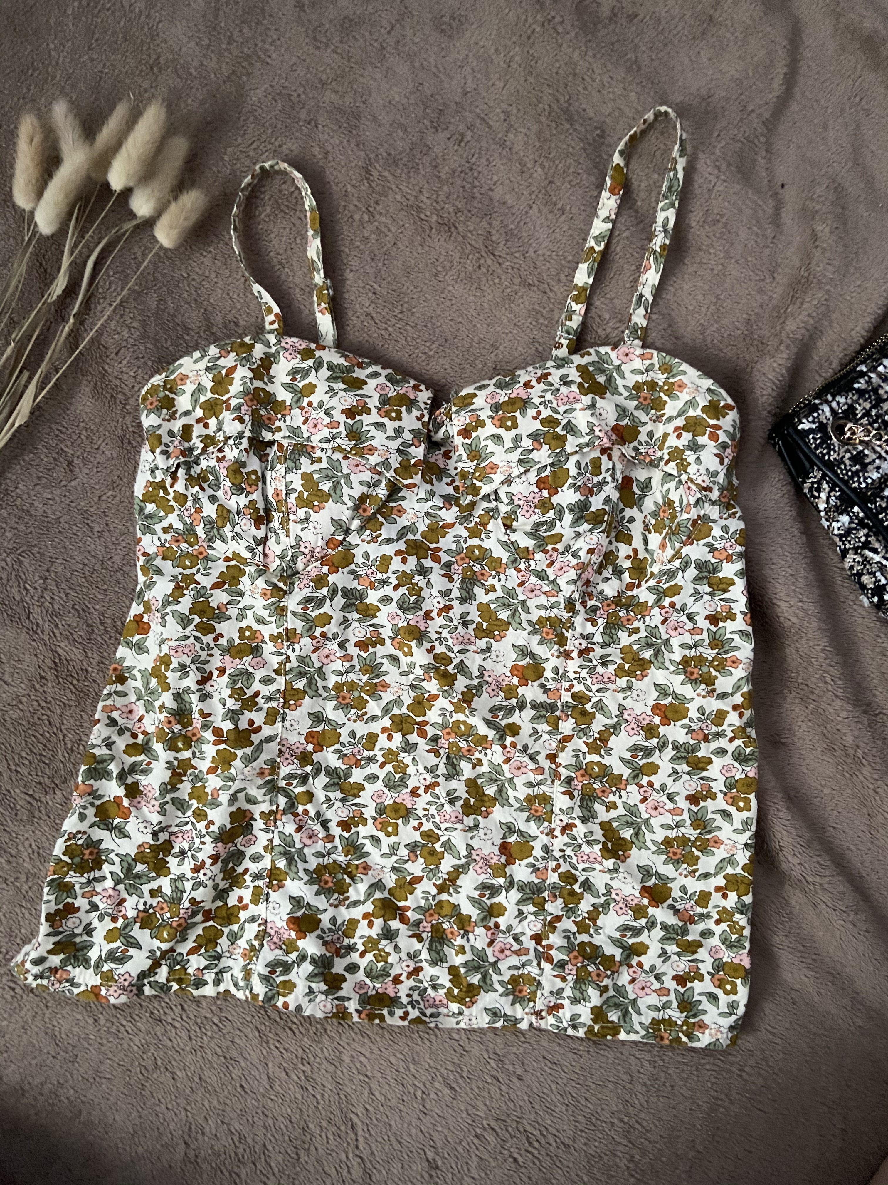 cute floral tops