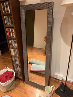 (Category: ) located in . Submitted by alan.das (Listing ID 1045839534, Image 1). Description: .