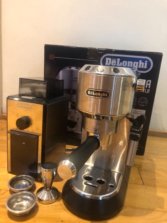 DeLonghi Dedica Espresso Coffee Machine EC685 + Free Delonghi Grinder