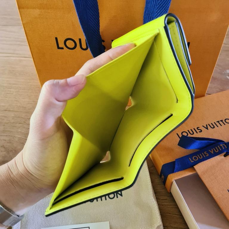 Shop Louis Vuitton Discovery Discovery compact wallet (M45417, M45417) by  KYW_BM_58X