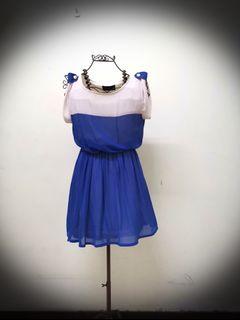 Magie  + me blue dress