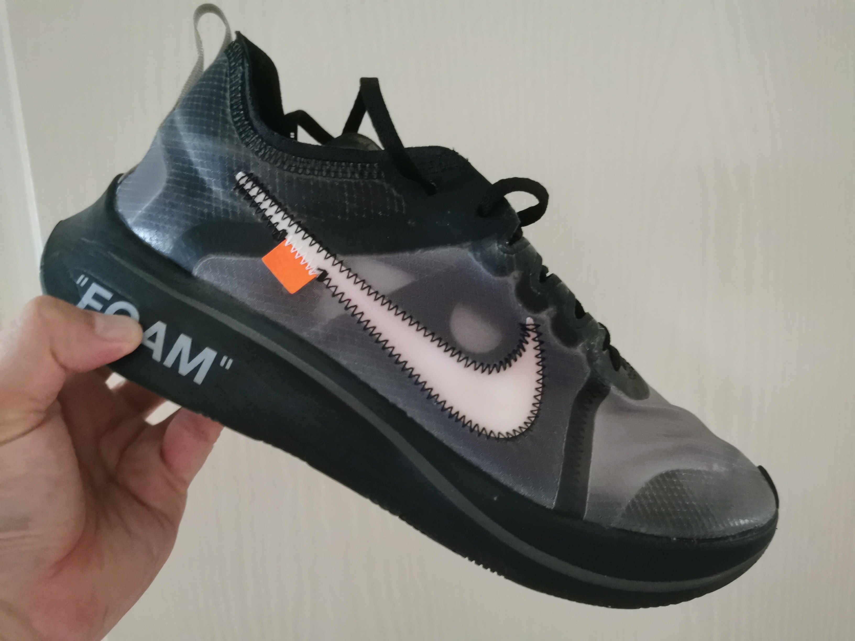 off white zoom fly nike