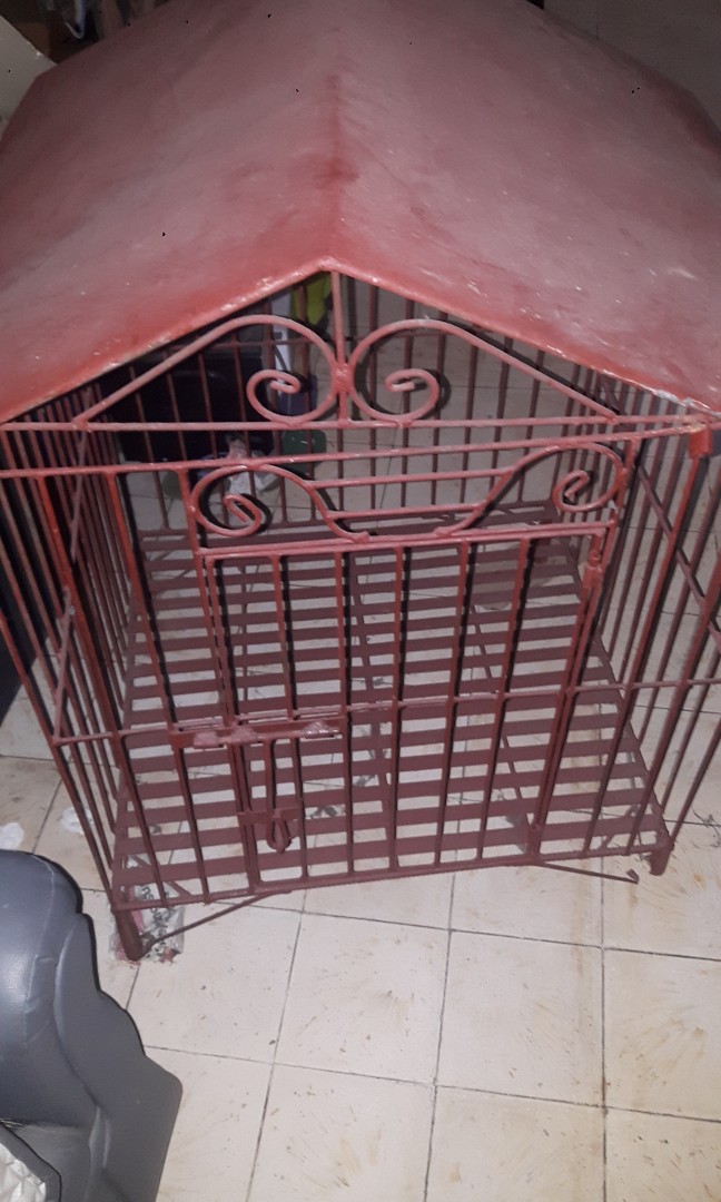 Second hand dog cage 70 cm L X 66 cm W