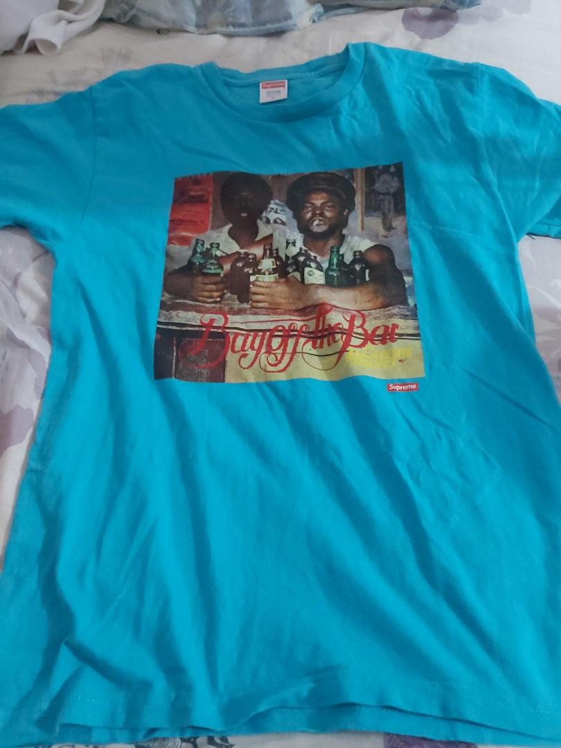Supreme tee （分類：T-shirt）位於 Hong Kong。 由 timothylai 提交（商品編號 1045872521，圖片 1）。簡介： 90%新 罕有款。