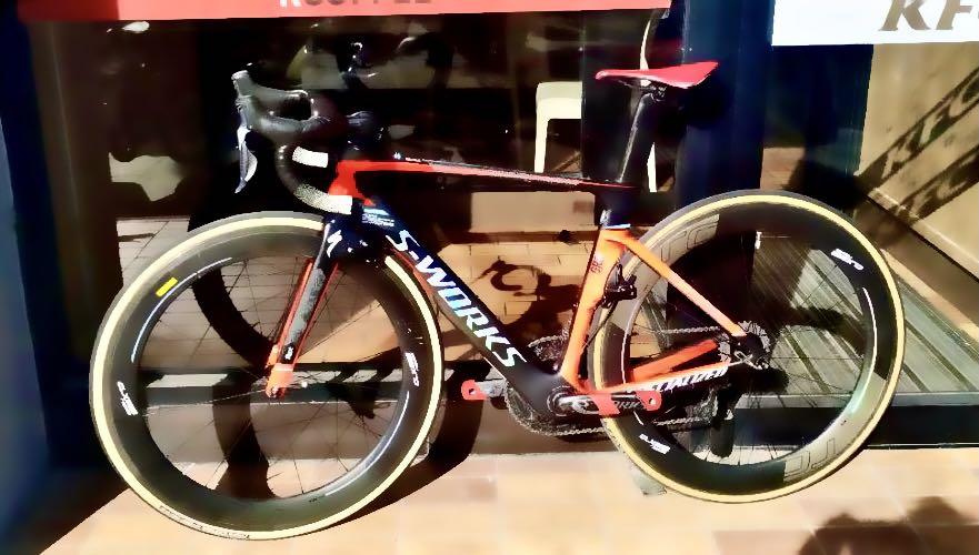 S Works Venge Vias Di2 Size 52 Bicycles Pmds Bicycles Road Bikes On Carousell