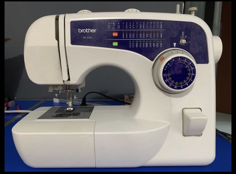 Used brother sewing machine (BM 3500), Everything Else on Carousell