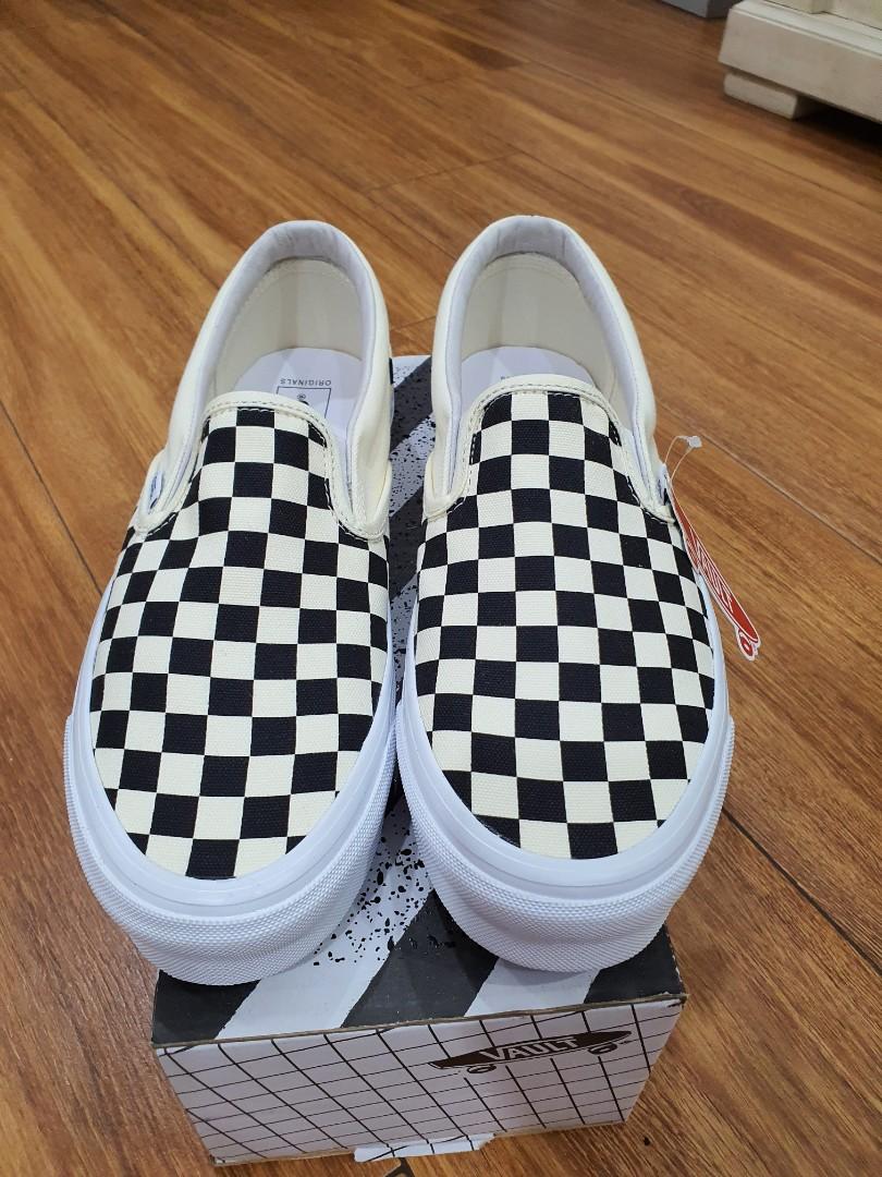 vans slip on 24