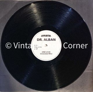 (Category: ) located in . Submitted by vintageshopstudio (Listing ID 1045905366, Image 1). Description: .