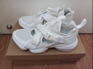 （分類：）位於 。 由 a_ooooo 提交（商品編號 1039249853，圖片 1）。簡介： 。