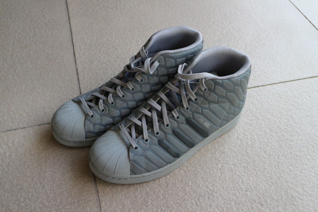 Adidas pro model snakeskin top