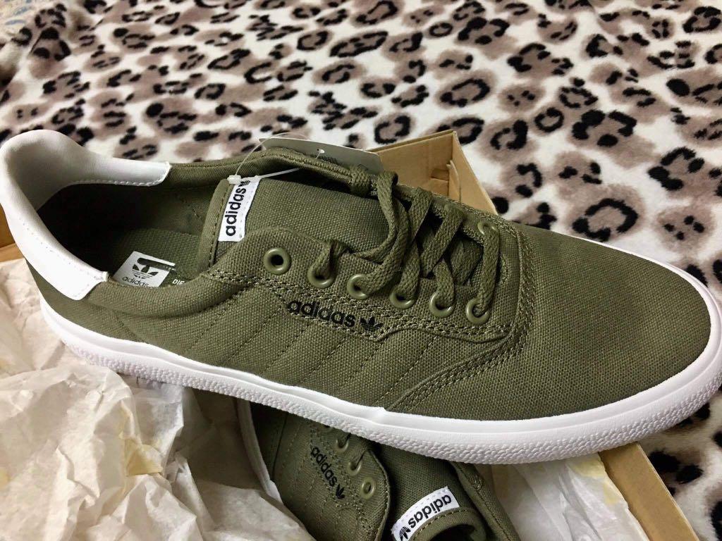 Adidas skateboarding 3mc outlet trainers in khaki