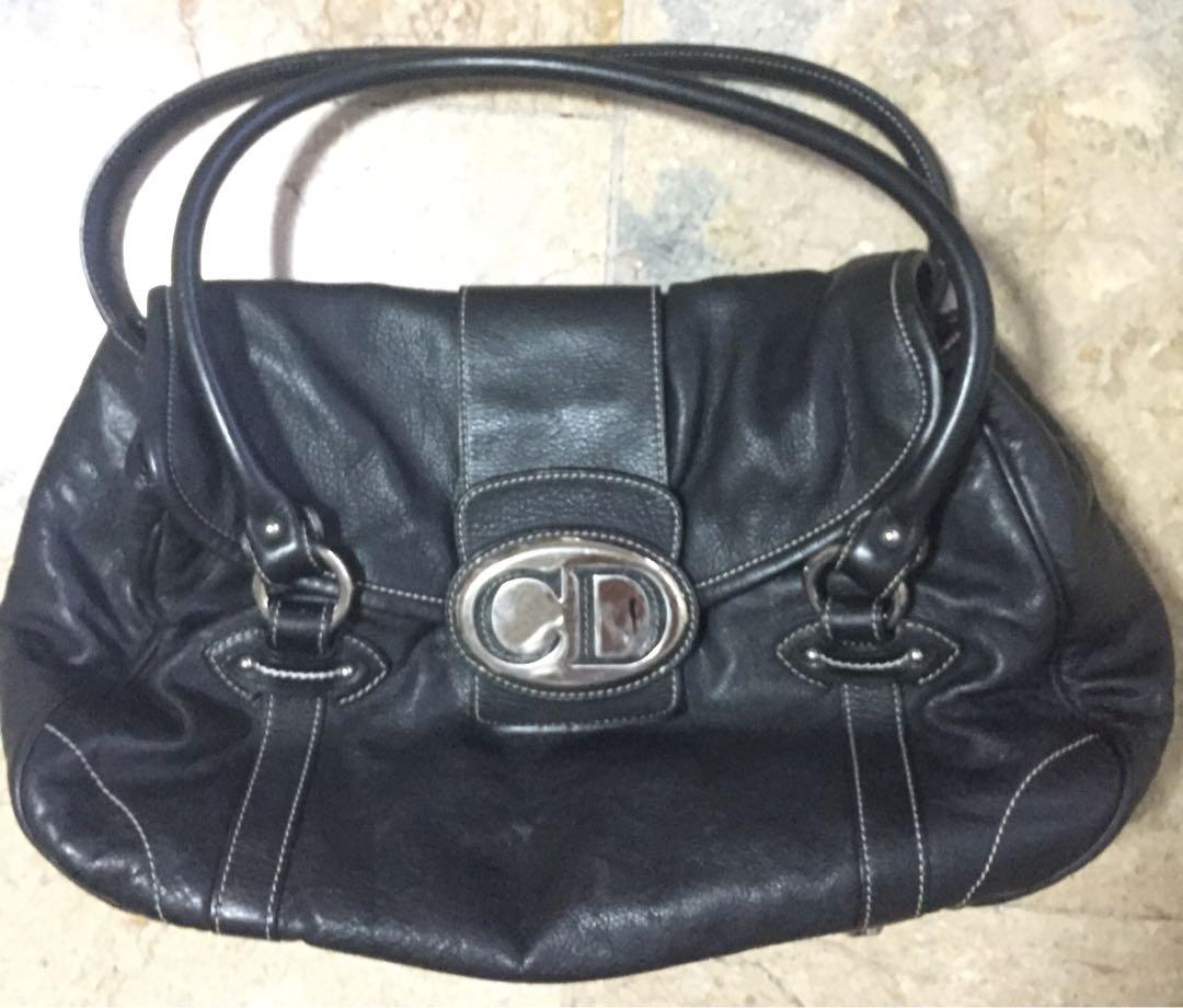 Authentic Dior (Category: Luxury Bags & Wallets) located in Legazpi City. Submitted by brandedstuffphl (Listing ID 1039447306, Image 1). Description: SALE! Authentic Christian Dior No flaws.