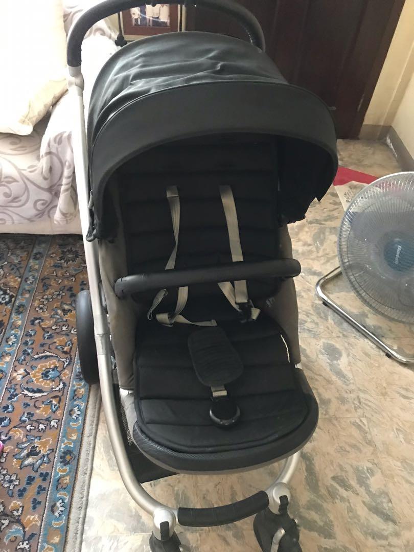 Britax Affinity stroller (Category: Strollers) located in Pasig City. Submitted by mbbproperties (Listing ID 1039255599, Image 1). Description: Bought from the US. RFS: outgrown by my daughter Reversible forward and rear facing seat with 4 recline positions Adjustable suspension system Air filled (pneumatic) tires Articulating handle with soft, leather-like tri call 09175889304.