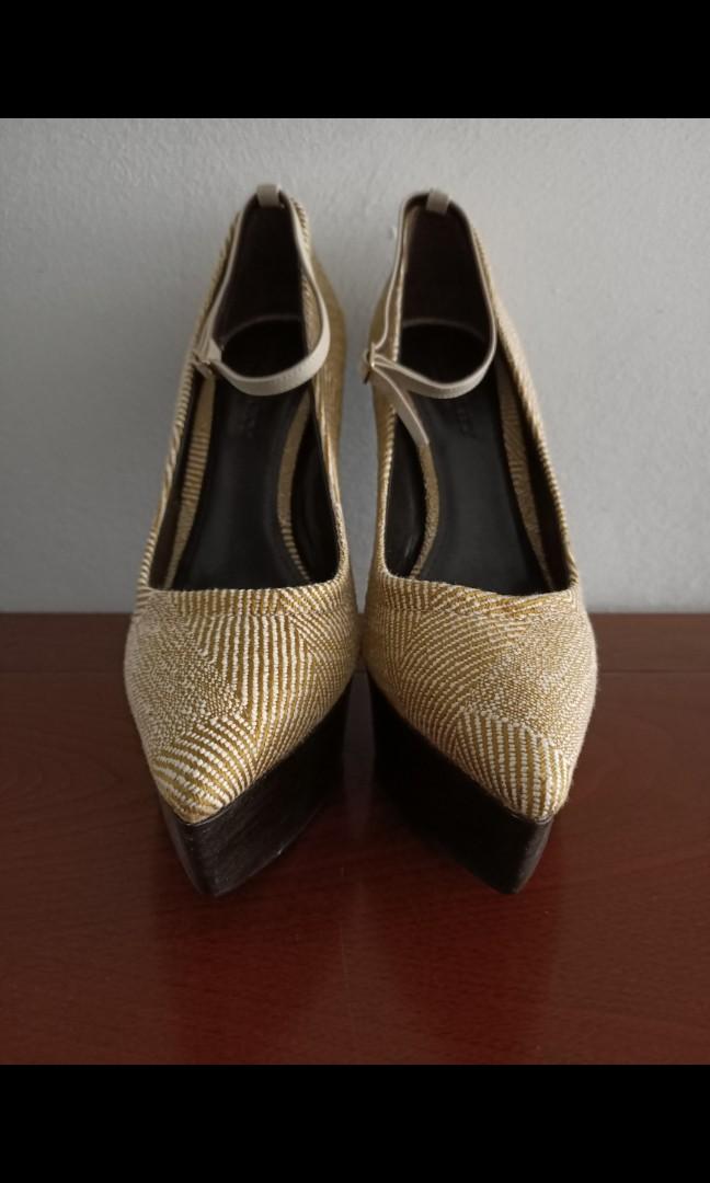 Burberry Prorsum Heels