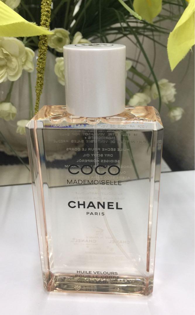 Chanel Coco Mademoiselle Velvet Body Oil, Beauty & Personal Care, Fragrance  & Deodorants on Carousell