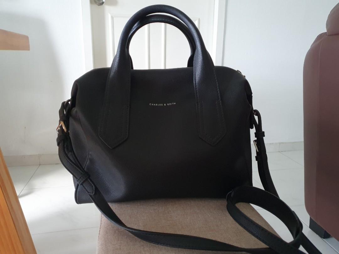 Charles and keith soft bowling bag 2025