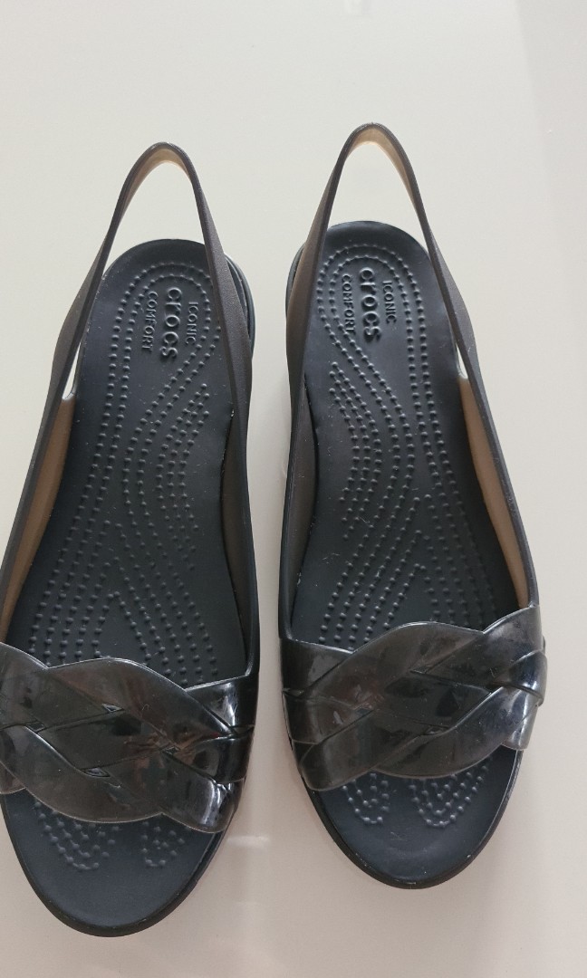 crocs black sandals