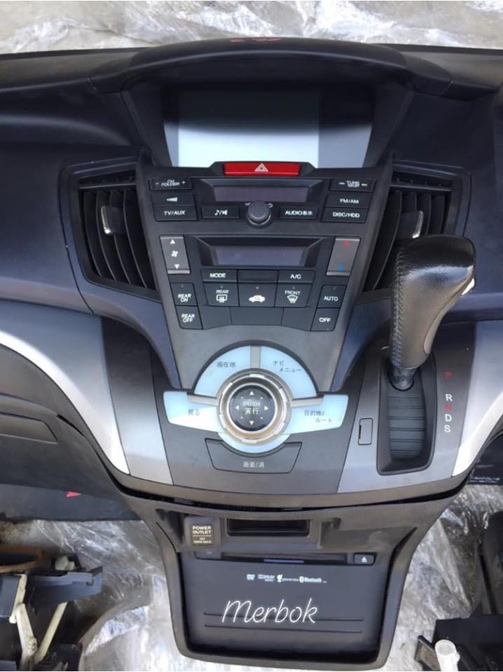 Dashboard honda odyssey rb3/rb4, Auto Accessories on Carousell
