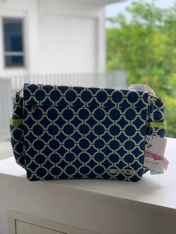 JuJuBe Better Be Messenger Diaper Bag Babies Kids Going Out