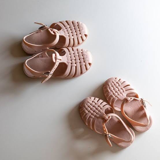 liewood jelly sandals