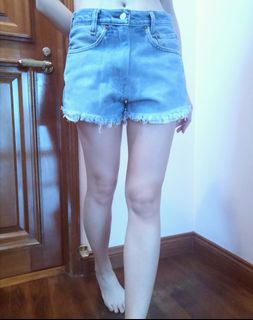 (Category: ) located in . Submitted by littlechunks (Listing ID 1039358485, Image 1). Description: .