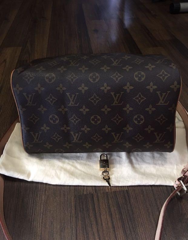 Authentic Louis Vuitton Monogram Sac Bandouliere 30 Shoulder Bag Old Model  9533E