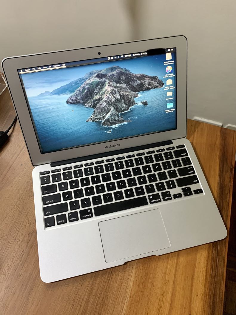 MacBook Air 2013 11インチ　Office365付きストレージ251GB