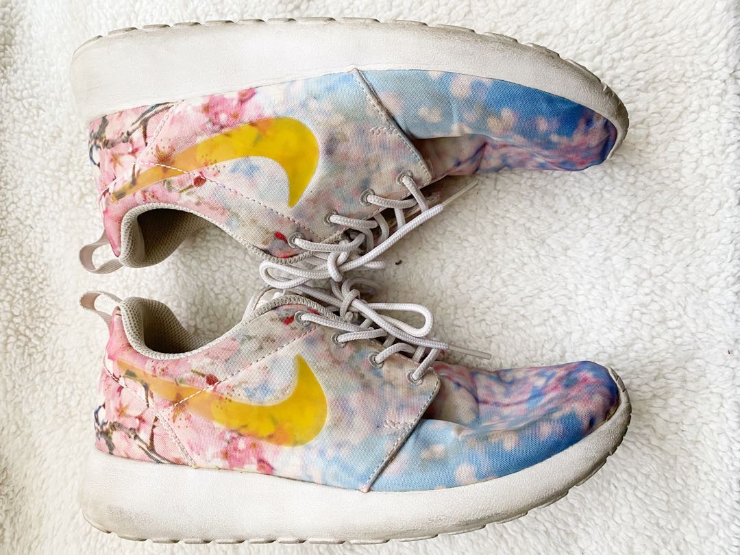 nike roshe one cherry blossom