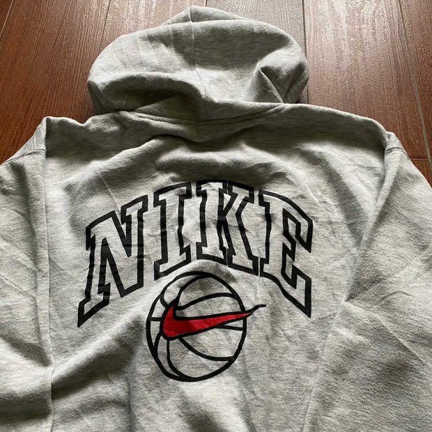 Vintage shop basketball hoodies
