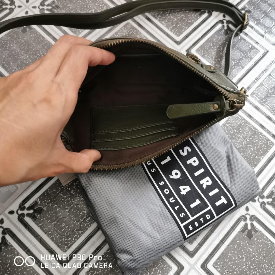 ORIGINAL JEEP LEATHER sling bag Women s Fashion Bags Wallets