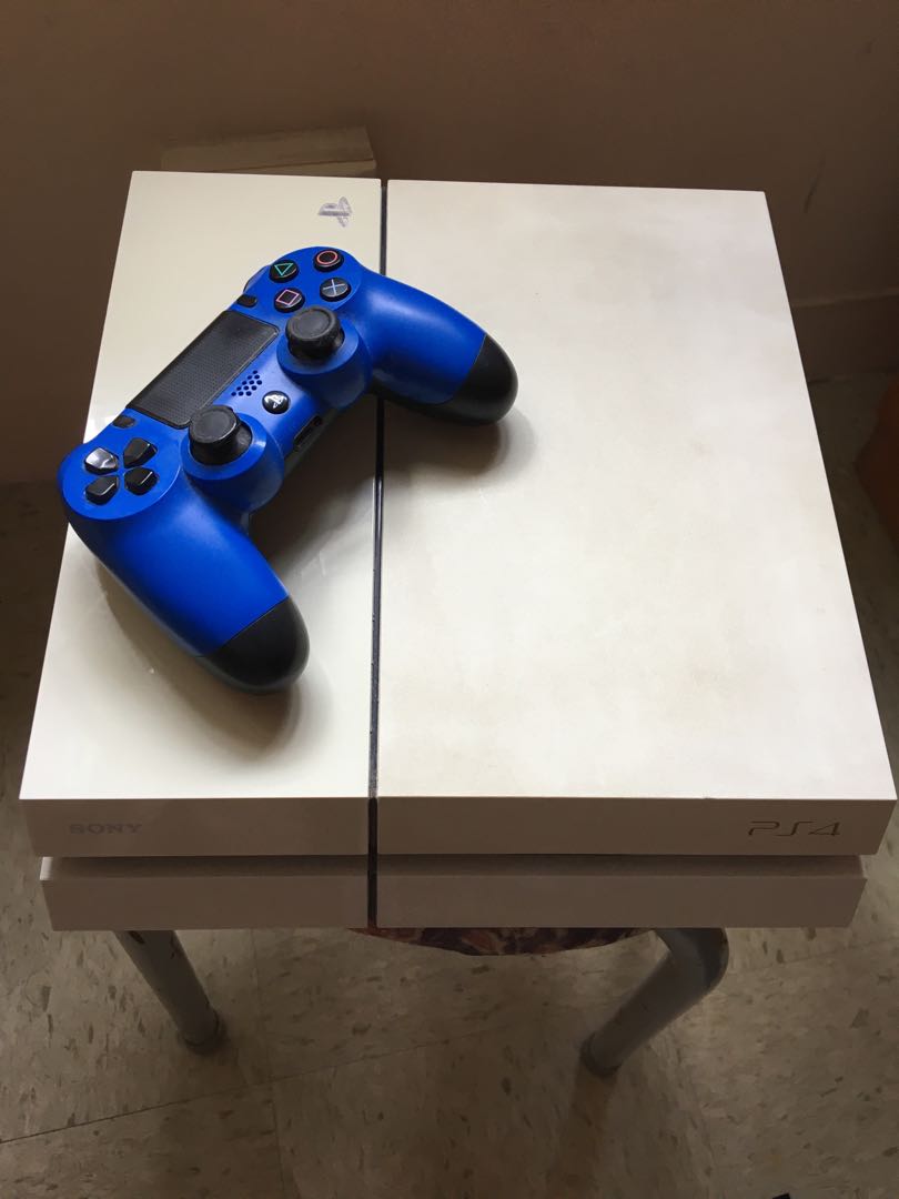 Ps4初代主機console 遊戲機 遊戲機器材 Carousell