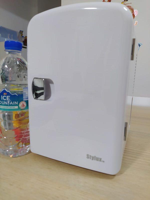 Stylux Mini Fridge Thermoelectric Cooler / Warmer, TV & Home